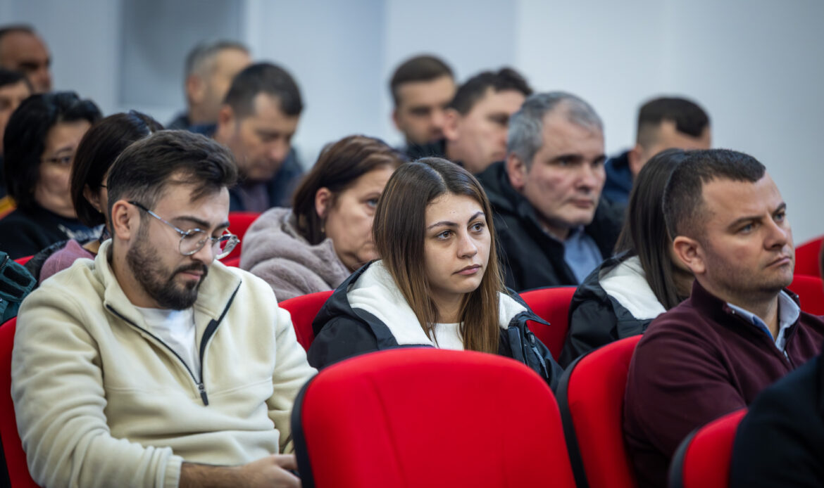 ANF, față în față cu legumicultorii din Matca 6 ANF Intalnire Matca0051