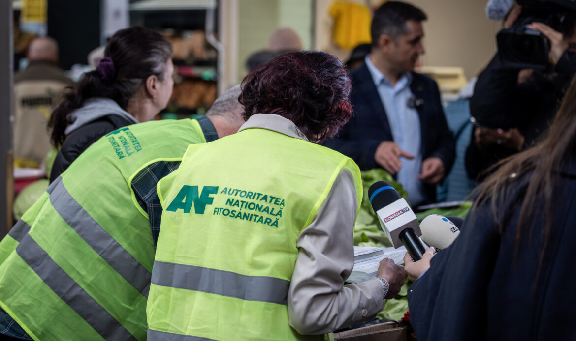 Control tematic al ANF, astăzi, în piețele bucureștene 5 ANF Piata Drumul Taberei0034