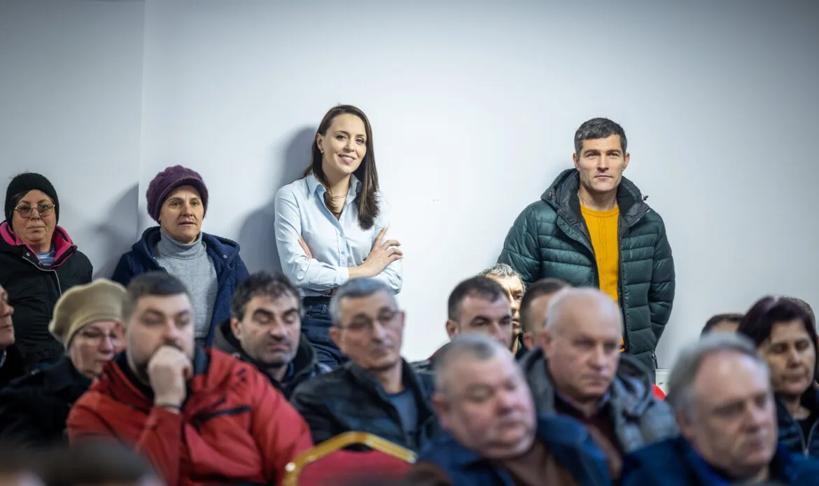 ANF, față în față cu legumicultorii din Matca 9 ANF Intalnire Matca0055